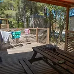La Peiriere - & Mobile-home אתר קמפינג