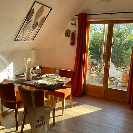 Kemping La Peiriere - & Mobile-home 2*