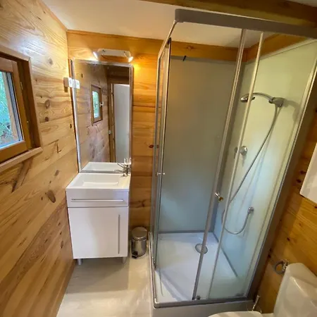 La Peiriere - & Mobile-home Kemping