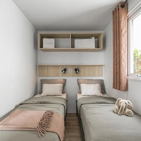 La Peiriere - & Mobile-home 2* Tuchan