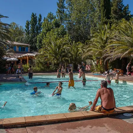 La Peiriere - & Mobile-home Κάμπινγκ 2*