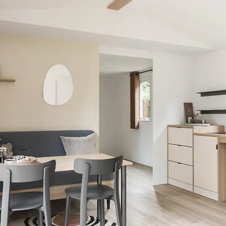 La Peiriere - & Mobile-home Kemping
