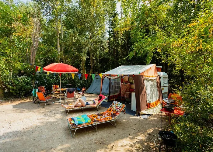 La Peiriere - & Mobile-home Kemping Tuchan